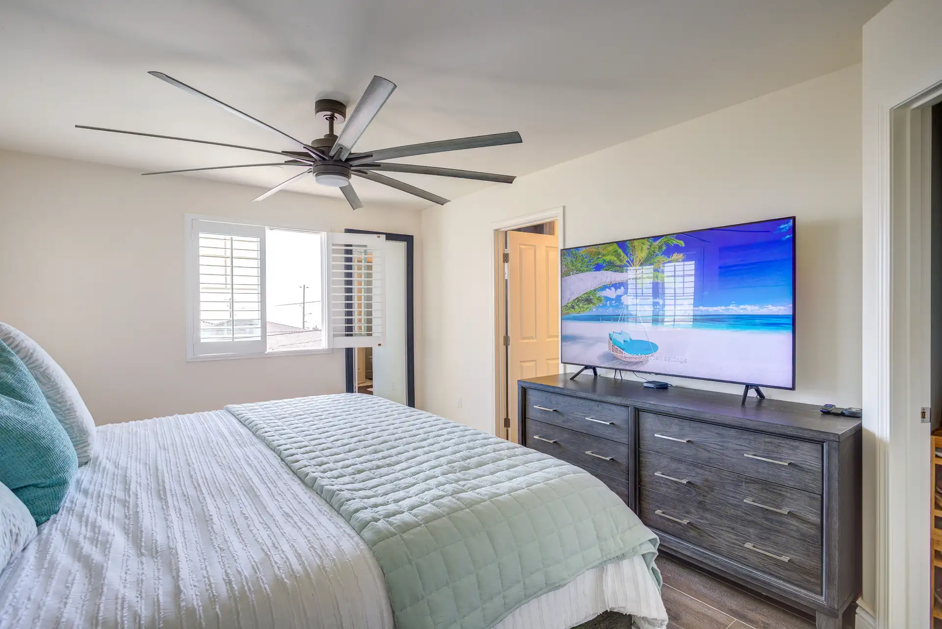 Primary bedroom